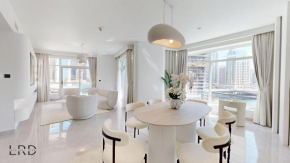 Luxurious Apartment with Marina Views